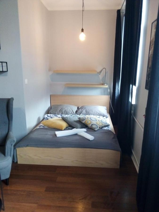 ורשה Art Dreams Apartament Chmielna 14 מראה חיצוני תמונה